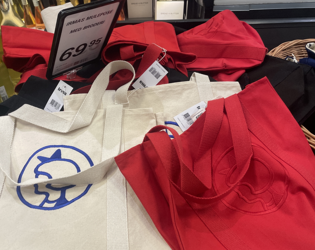 イヤマちゃんトートバッグ