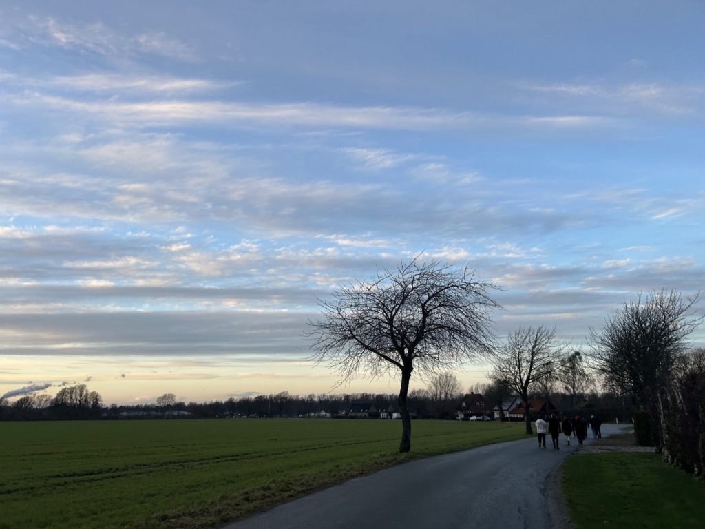 Nordfyns Højskole」(ノーフュンスホイスコーレ)の近くの畑